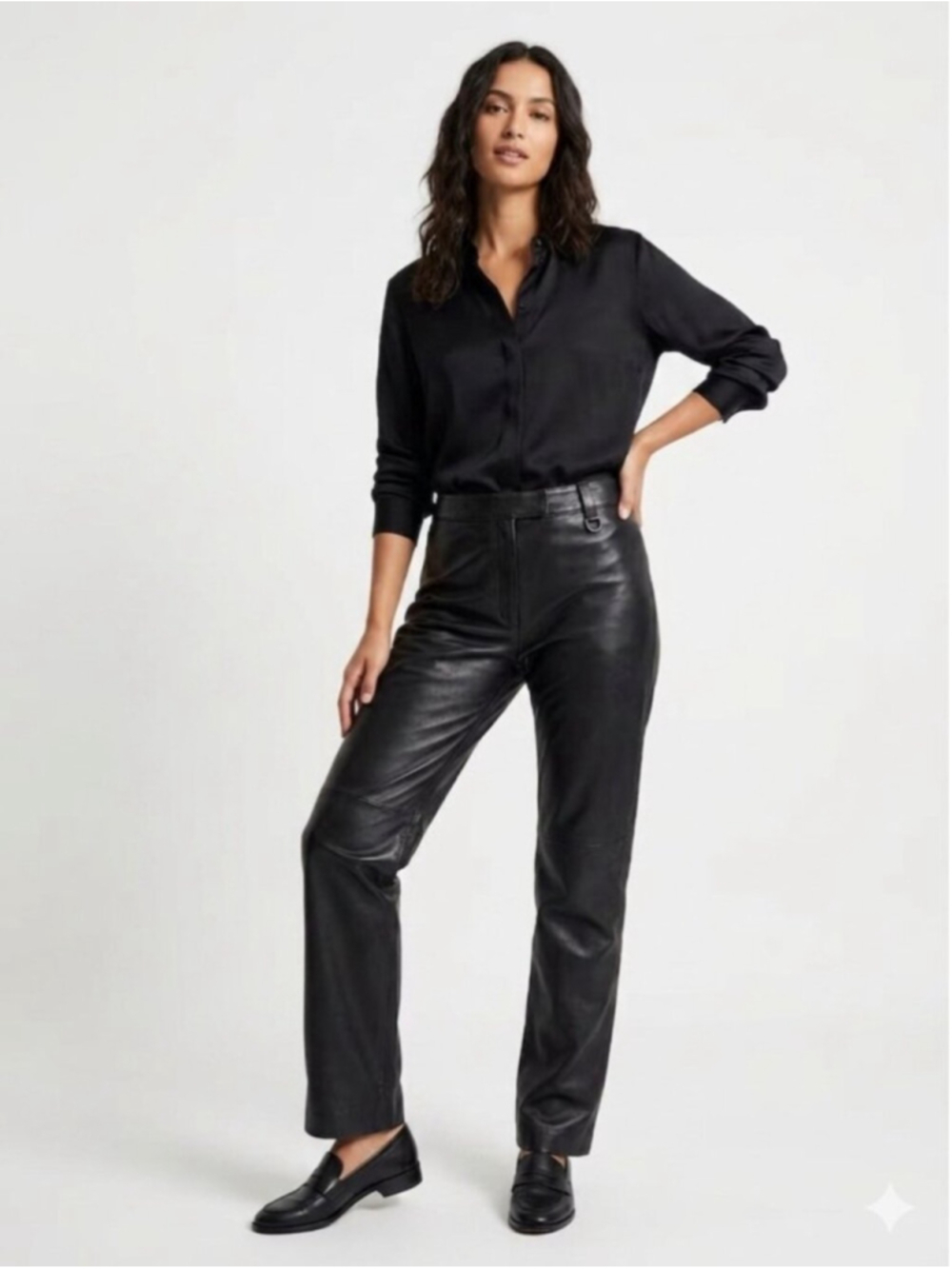 Danier Black Leather Straight Leg Pants Size 6